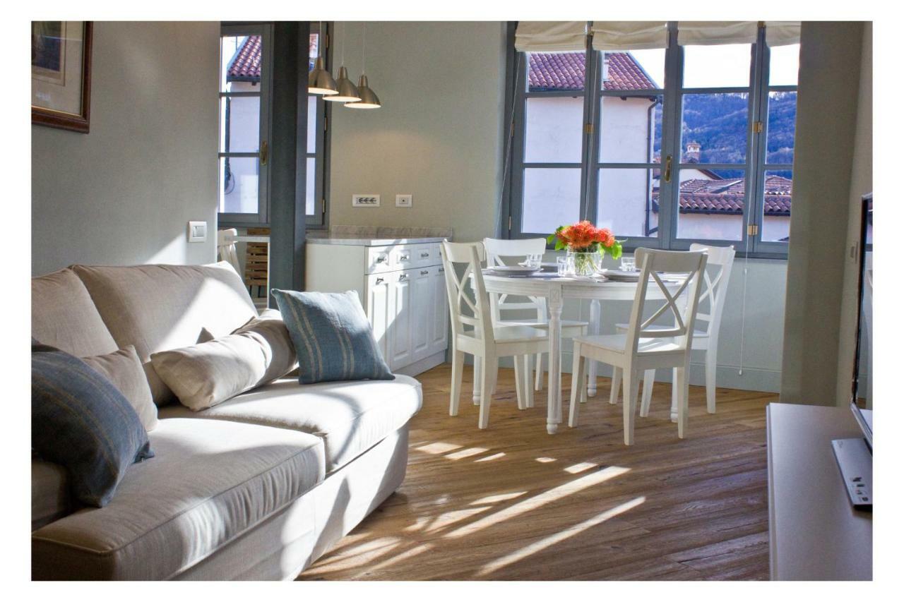 Isola Bella Apartments - Via Della Posta ストレーザ エクステリア 写真