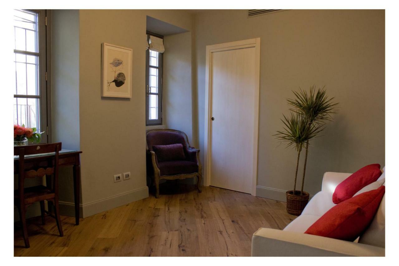 Isola Bella Apartments - Via Della Posta ストレーザ エクステリア 写真